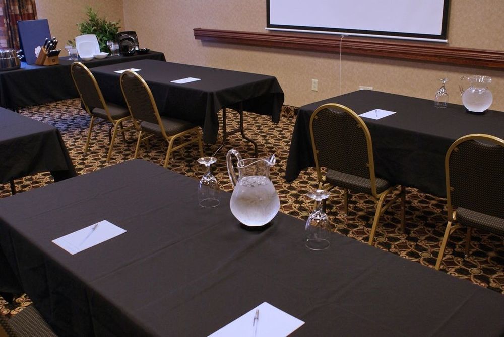 Hampton Inn & Suites Toledo-Perrysburg Rossford Instalações foto