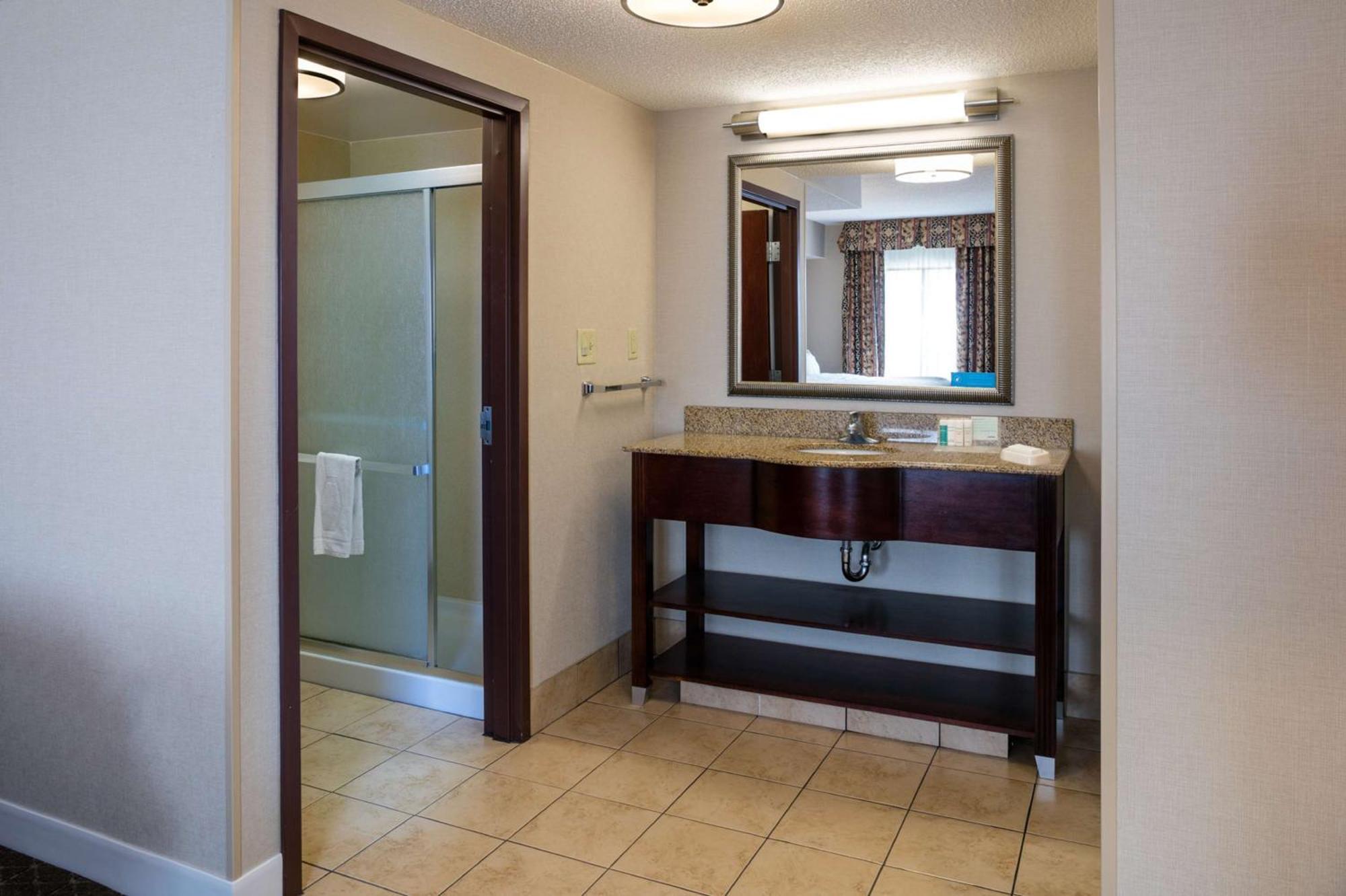 Hampton Inn & Suites Toledo-Perrysburg Rossford Exterior foto